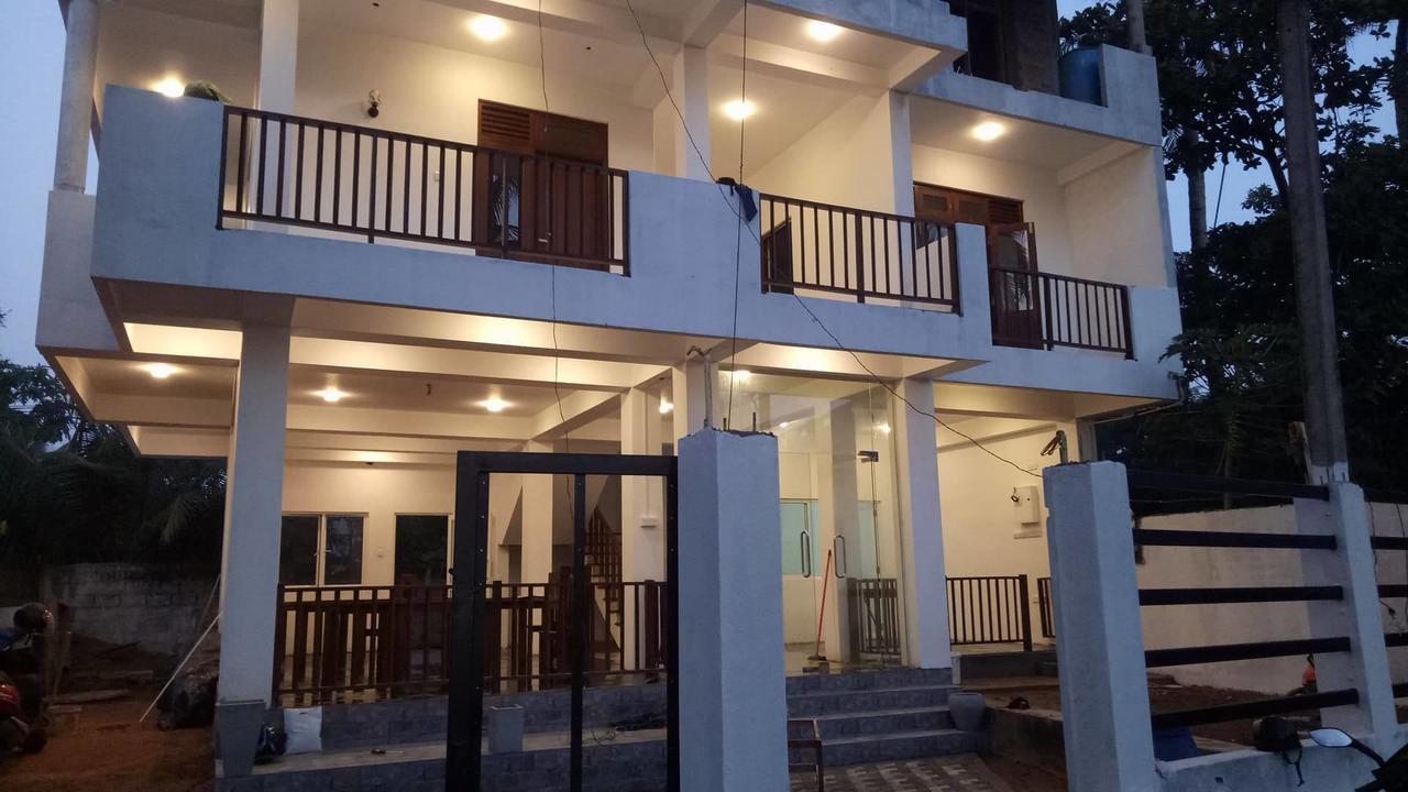 Himawari Beach Villa 마타라 외부 사진
