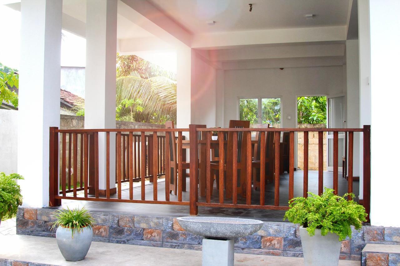 Himawari Beach Villa 마타라 외부 사진